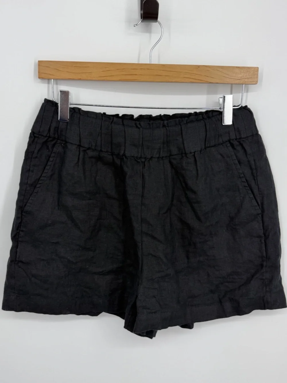 J CREW sz XS Pull-On Black Linen Shorts BH823 Elastic Waist Pockets Preppy